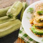 Zucchini in diesem Teig sind die ersten, die vom Tisch